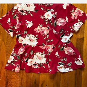 WOMENS RED FLORAL TOP SIZE 3X